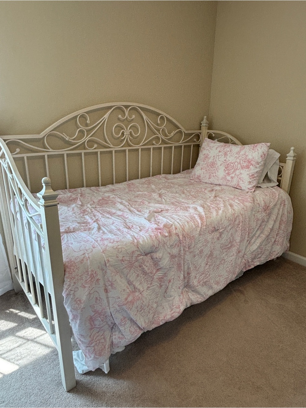 Laura Ashley | Twin | Pink Bow and Floral Comforter Set